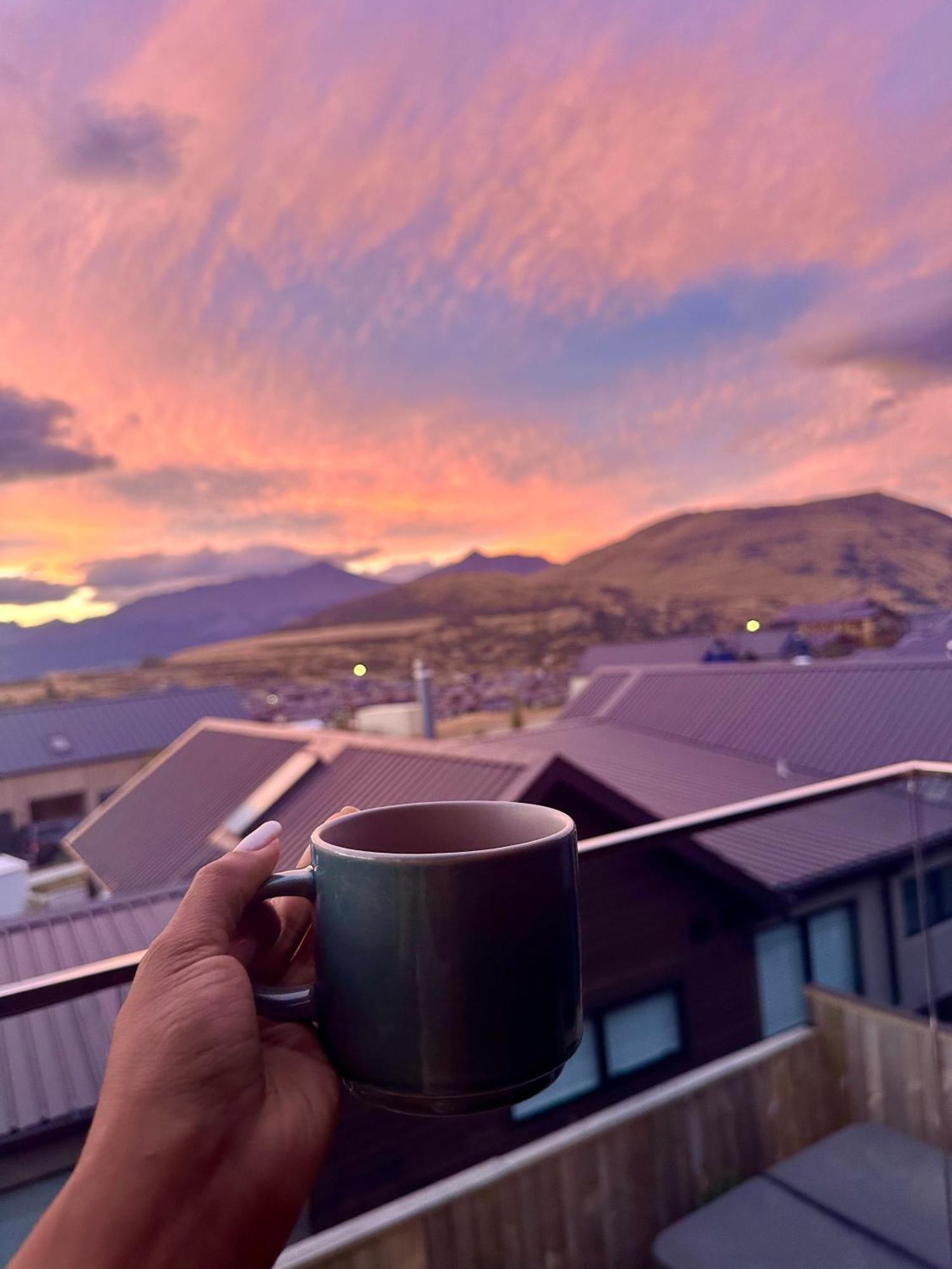 Remarkable View With Hot Tub Frankton Esterno foto